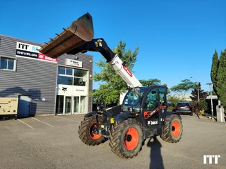 Manipulador telescópico Bobcat TL38.70HF AGRI - 1