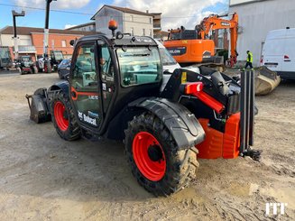 Manipulador telescópico Bobcat TL30-70AGRI100LOWCAB - 2