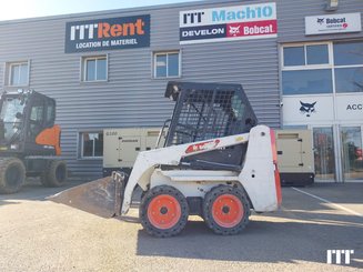 Minicargadora Bobcat S70 - 3