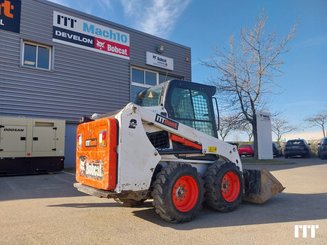 Minicargadora Bobcat S450 - 5