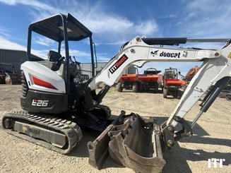 Excavadora Bobcat E26 E2V - 2