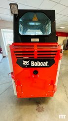 Minicargadora Bobcat S70 - 5